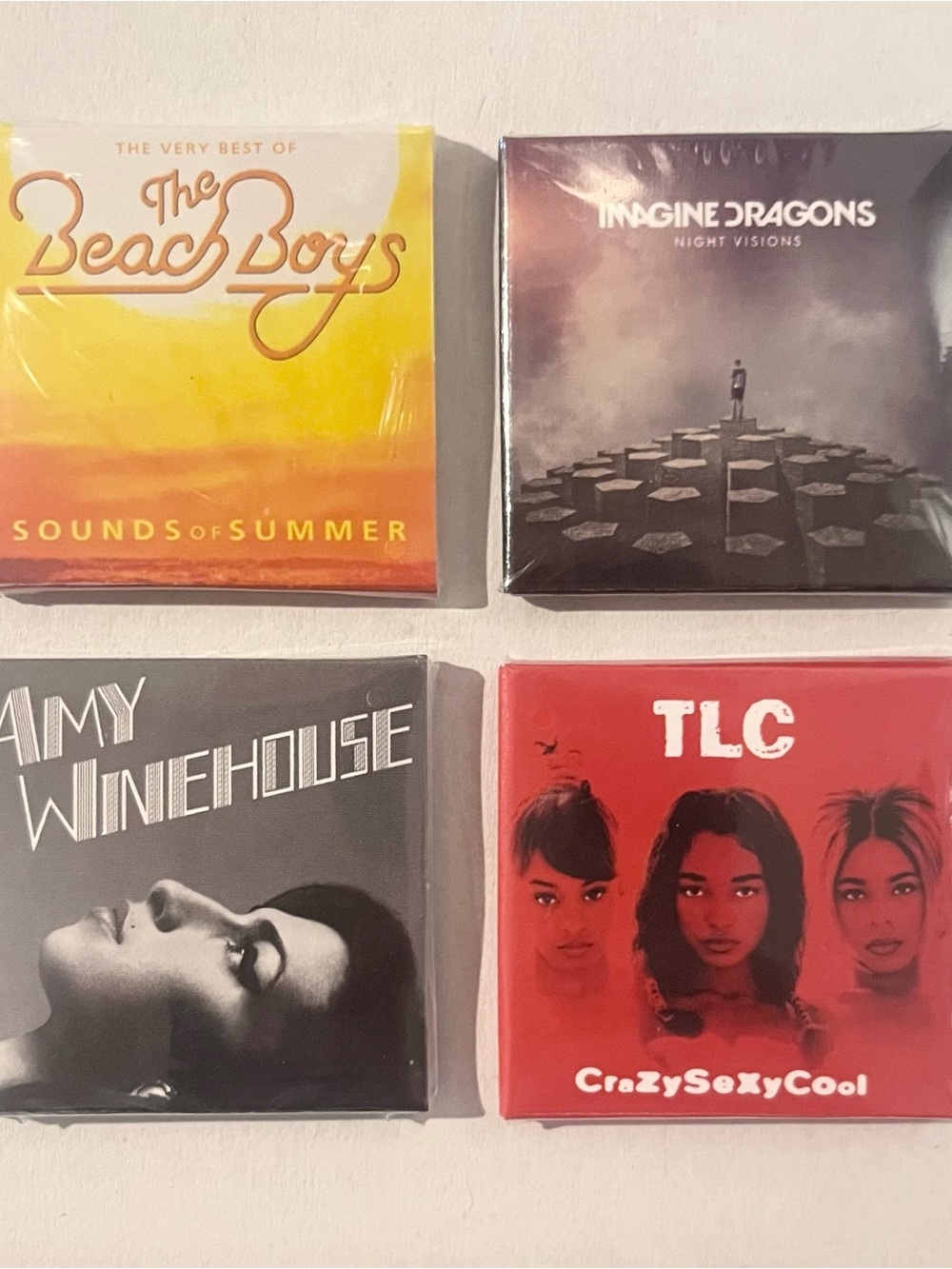 New TLC Amy Winehouse Beach Boys LOT OF 4 Miniverse Vinyl Records LP Mini Albums